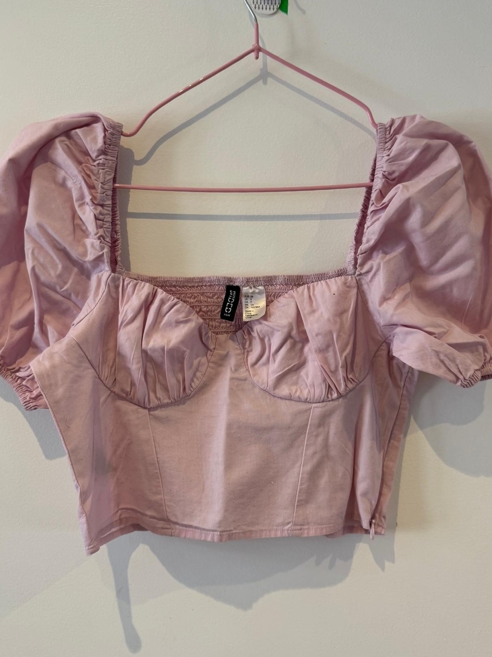 H&M Divided Pink Sweetheart Puff Sleeve Smocked Crop Top S